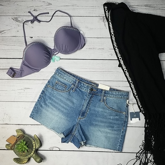 Universal Pants - High waist jean shorts